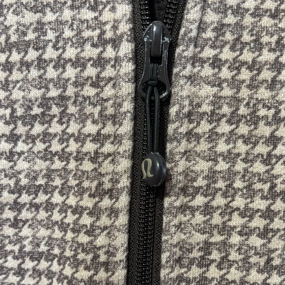 Lululemon Scuba Full Zip Hoodie – Brown Patterned - Picture 3 of 7